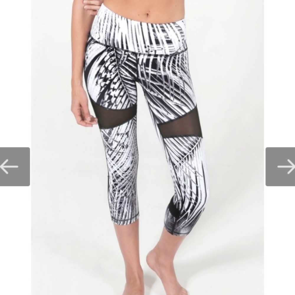 JustLive capri leggings